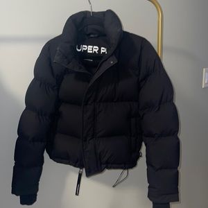 Aritzia Super Puffy Shorty Black Puffer Coat